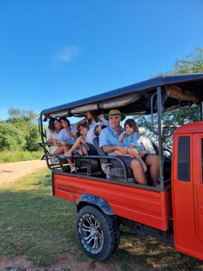 Elephant Paradise Safari Bungalow 达瓦拉维 外观 照片